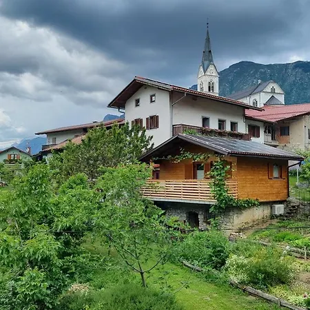 Casa de Férias Apartma Mataj